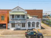 Charming Professional Commercial Leasing Opportunity