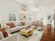 Charming Queenslander in Prime Location!