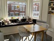 Charming refurbished balcony studio flat bills inc