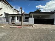 Charming Renovated Bungalow Near the Park in Tahanan...