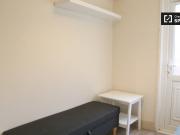 Charming room to rent in 9 bedroom house in Stoneybatter