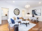 Charming & Serene Two Bedroom Art Deco Courtyard Apartment