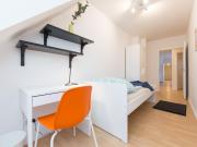 Charming single bedroom in a 5 bedroom apartment near U... Charming single bedroom in a 5 bedroom apartment near U...