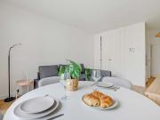 Charming studio 2P balcony Saint Honore