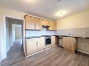 Deal! Studio apartment for rent in High Street,...