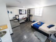 Charming studio available! ON OFFER