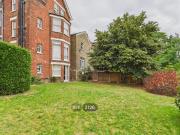 Unique Studio flat for rent in 26, Wellesley Road,...