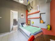 Charming T3, ideally located in the Plaine district,...