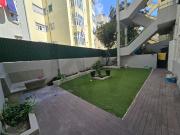 Charming T4 with Private Terrace