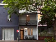 Charming three bedroom terrace opposite Alexandria Park