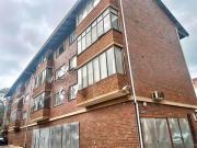 charming two bedroom apartment on th.