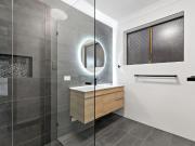 Charming Two Bedroom close to Glenelg