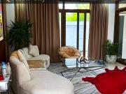 Charming Two Storey Family Home for Sale in Bonifacio...