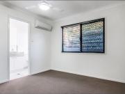 Charming Unit in Convenient West Mackay Location