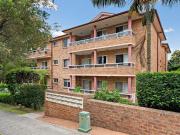 Charming Unit with Lifestyle Convenience in Carlton