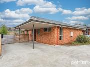 Charming Villa Offering Comfort & Convenience