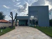 CHARMOSA CASA TÉRREA COM MEZANINO CONDOMÍNIO OURO... CHARMOSA CASA TÉRREA COM MEZANINO CONDOMÍNIO OURO...