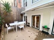 Charmoso Apartamento Mobilado T1+1 com Terraço e Jacuzzi