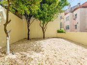 Charmoso apartamento T1+1 com jardim no Príncipe Real...