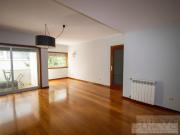 Charmoso T2 Duplex, com Varanda e Box