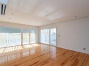 Charmoso T4 a 2 minutos da praia