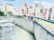 Charpennes T4 / T5 Balcons et Garage