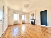 Chartrons – Magnifique T3 au dernier étage avec parking... Chartrons – Magnifique T3 au dernier étage avec parking...