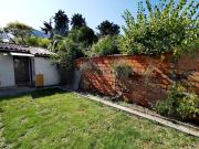 CHARTRONS Maison avec jardin dépendance