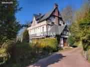 Château 13 pièces 497 m²