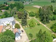 Chateau 17e avec activité, parc et piscine région Saumur...
