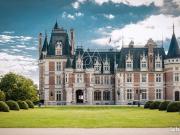 Château 25 pièces 3 000 m²