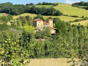 Chateau 30 pièces 1000 m²