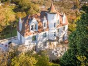 Maison avec piscine et jardin