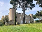 Château d’exception chargé d’histoire près de Pézenas...