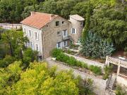 Château de prestige à vendre sur Avignon Château de prestige à vendre sur Avignon