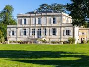 Château d'exception rénové du Xix? siècle sur 9...