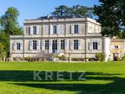 Château d'exception rénové du XIXème siècle sur 9...