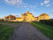 Château du XIIIème sur une parcelle sur 5 hect 6 620m² Vichy