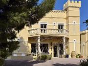 Château historique avec vue mer et parc exceptionnel à...