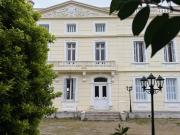 Château Néoclassique avec parc privé de 4 hectares