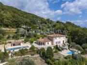 CHATEAUNEUF DE GRASSE Large Villa avec une vue...