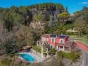 Châteauneuf Grasse – À 5 minutes du village de Valbonne...