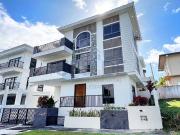 Chateaux De Paris House for Sale Near the Clubhouse