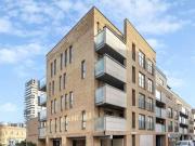 Chatfield Road, London, 3 Bedroom Flat