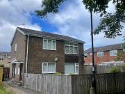 Cheadle Avenue, Wallsend. NE28 9QS 2 bed flat to rent...
