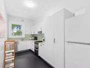 Just in! 1/18 30 Grey Street, East Melbourne VIC 3002
