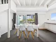 Just in! 13/7 9 Robert Street, Labrador, QLD 4215