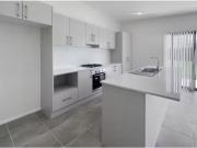 Rental! 1/39 Matchless Avenue, Goulburn House for rent...