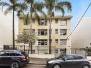 Cozy 147 Brougham Street, Woolloomooloo, NSW 2011