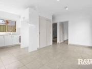 Cheap 17A Rainbow Place, St Clair House for rent Listed...